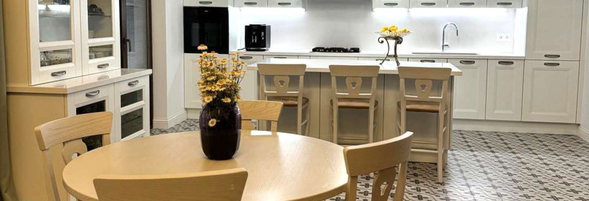 Сucina Arredo3, tavolo e sedie Stosa